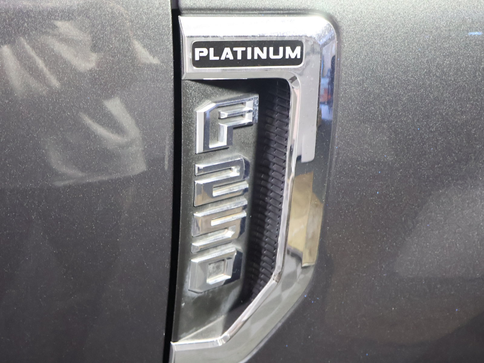 Used 2017 Ford F250 4x4 Crew Cab Super Duty image 5