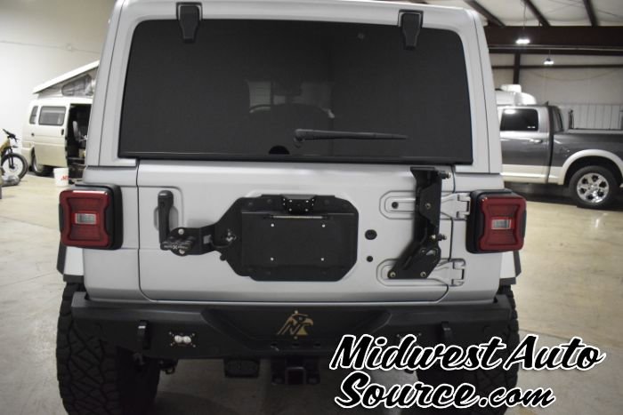 Used 2024 Jeep Wrangler Unlimited Rubicon 392 image 4