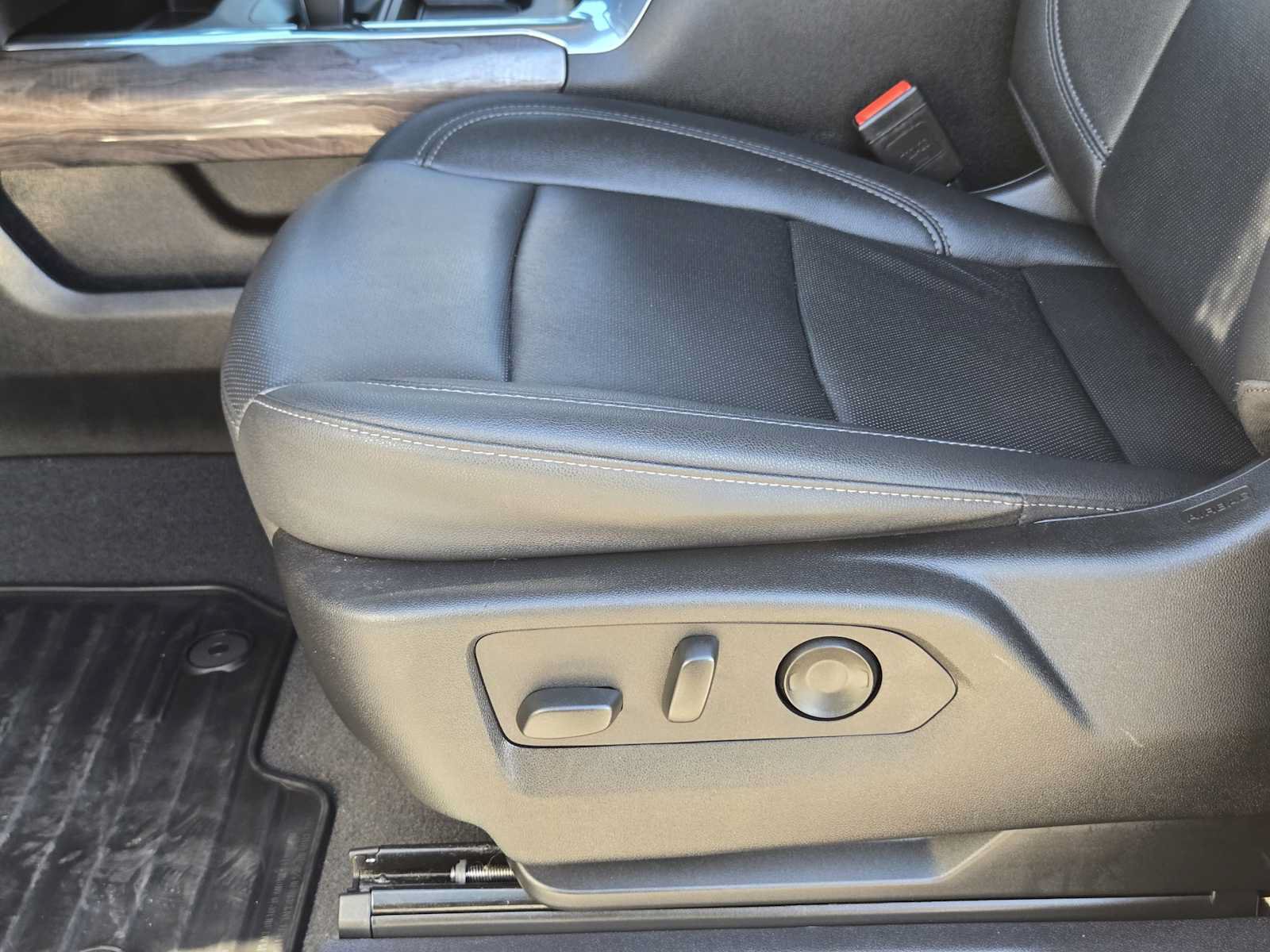 Certified 2024 Chevrolet Silverado 1500 LTZ RWD image 24