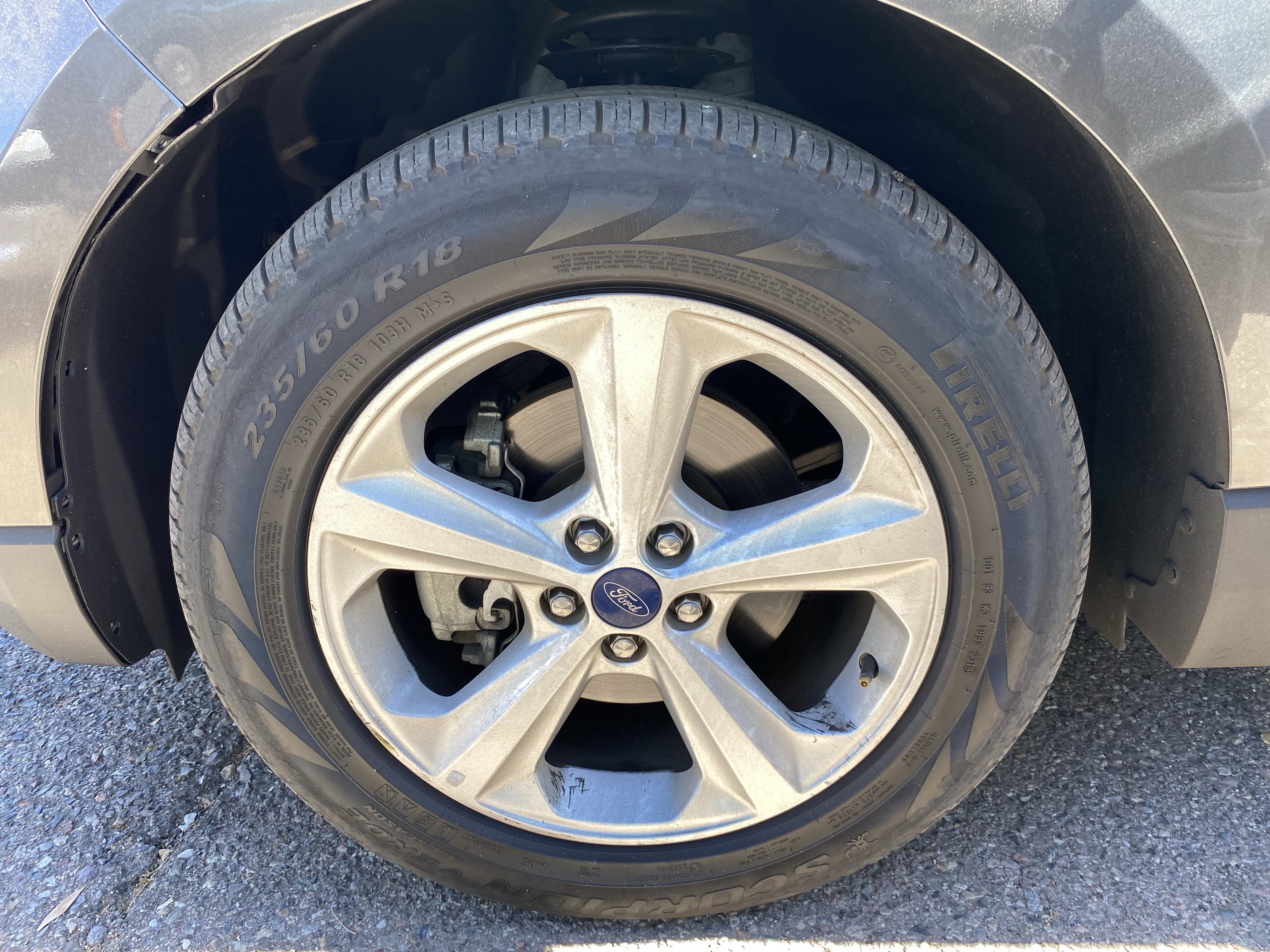 Used 2018 Ford Edge SE image 7