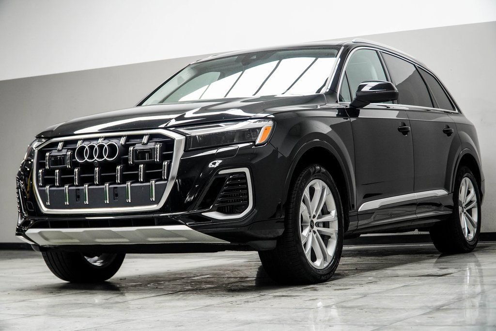 Used 2025 Audi Q7 3.0T Premium Plus AWD/4WD image 9