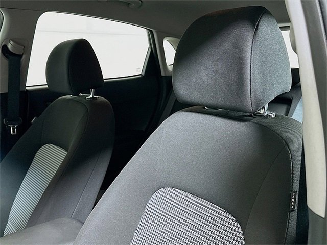 Used 2022 Hyundai Kona SE image 19