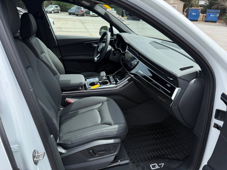 New 2026 Audi Q7 3.0T Premium Plus AWD/4WD image 28