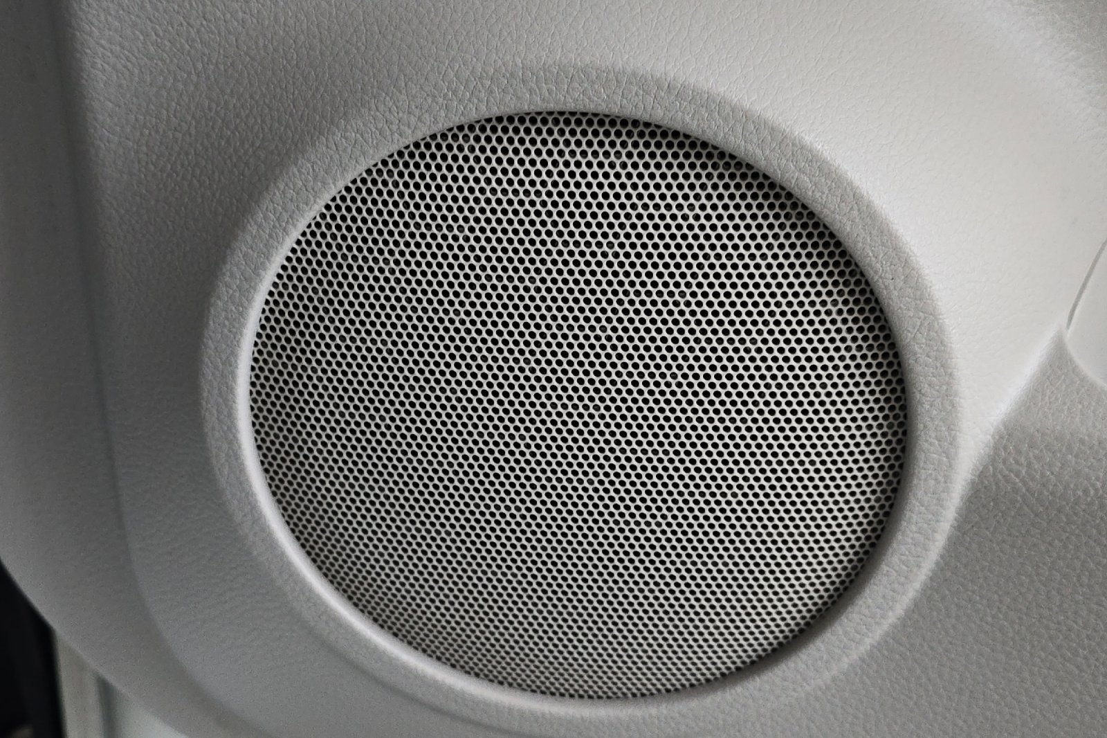 Used 2017 Nissan Rogue Sport SV image 24