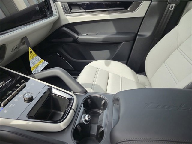 New 2025 Porsche Cayenne Turbo image 29
