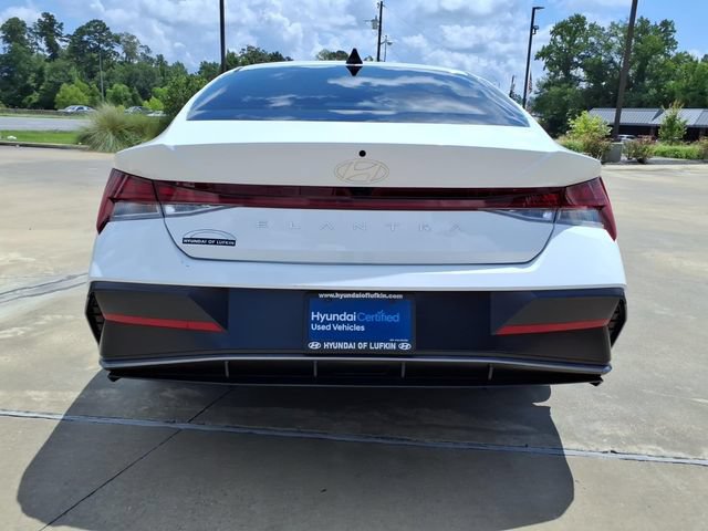 Certified 2025 Hyundai Elantra SEL FWD image 3