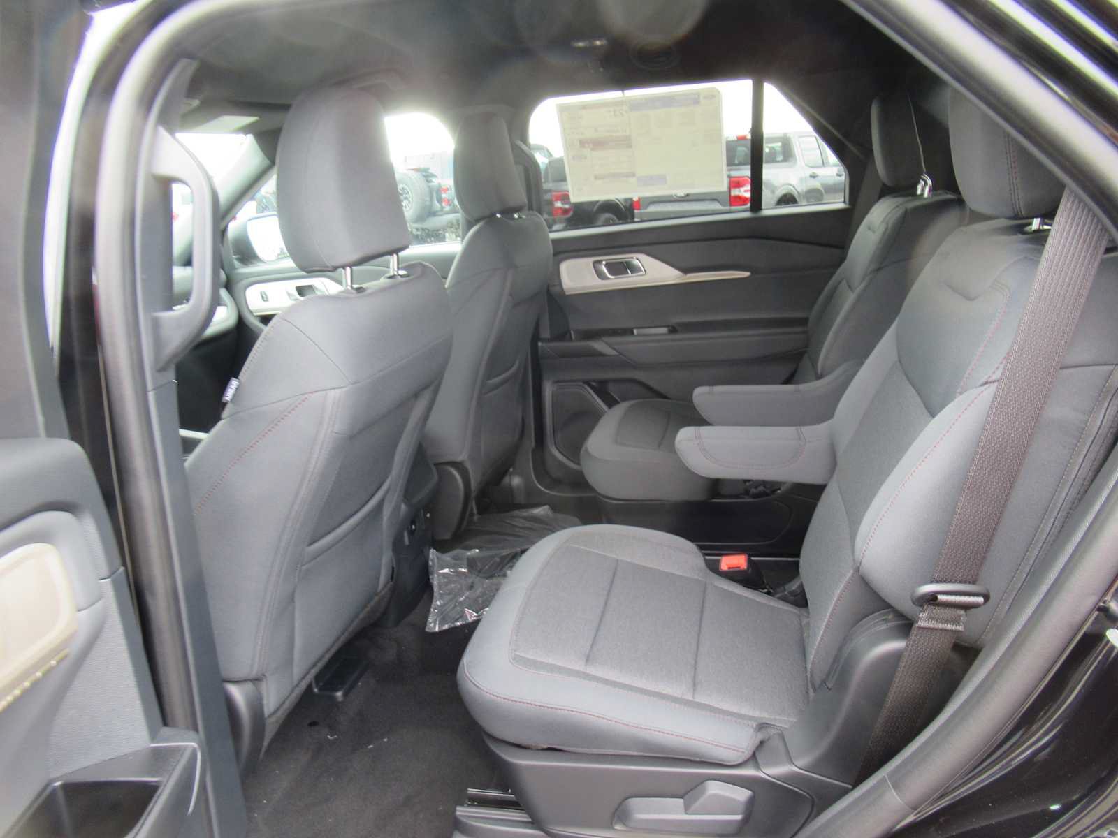 New 2027 Ford Explorer Active AWD/4WD image 12