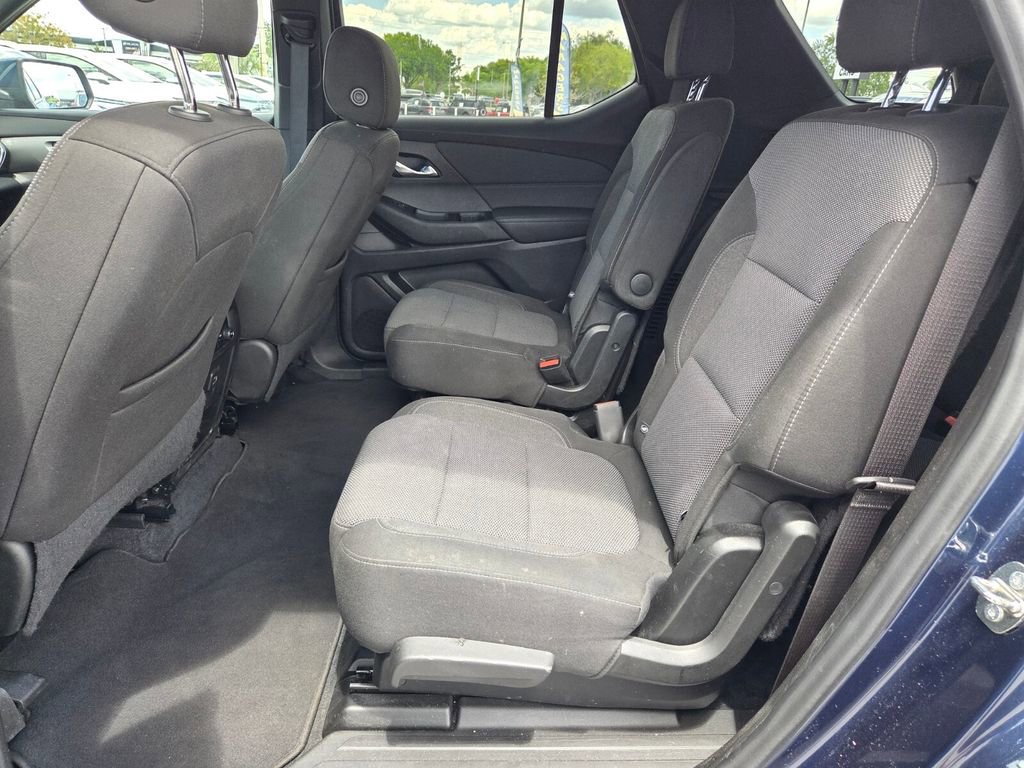 Certified 2023 Chevrolet Traverse LT FWD image 7