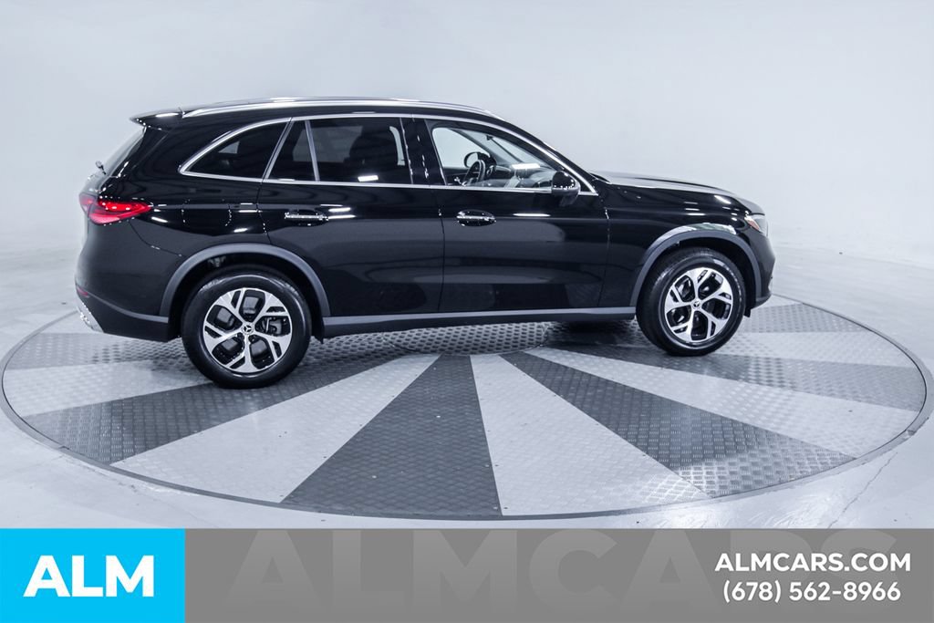 Used 2026 Mercedes-Benz GLC 350e 4MATIC image 11