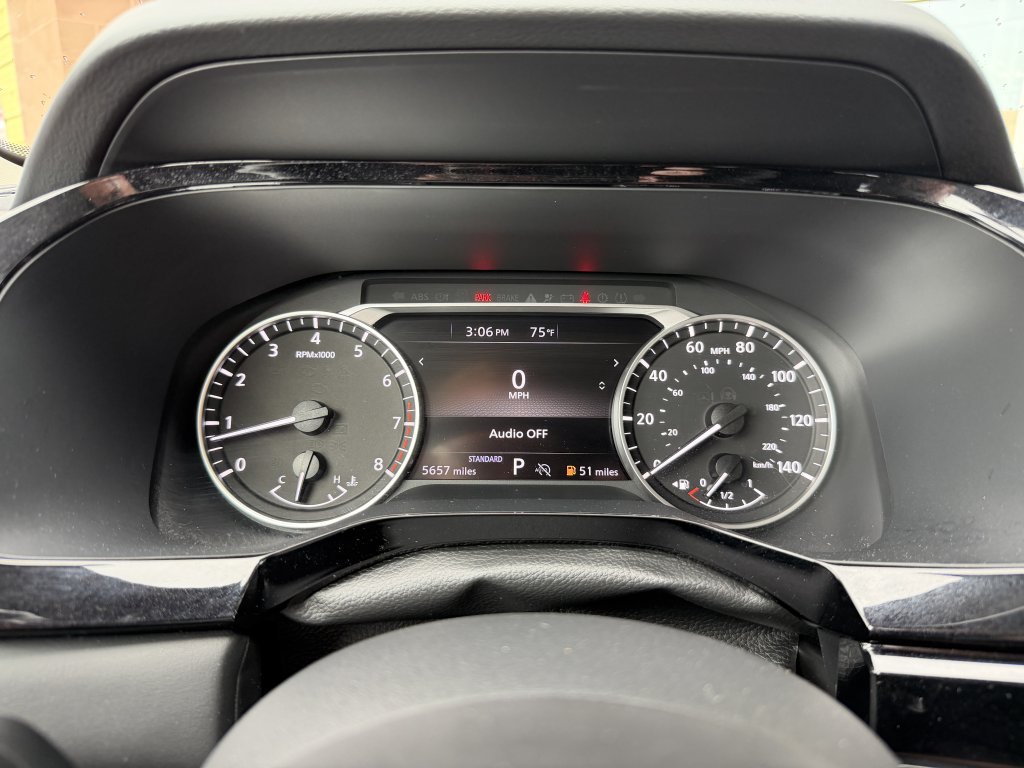 Used 2025 Nissan Pathfinder SV FWD image 17