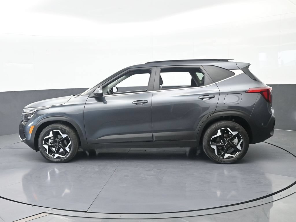 Used 2024 Kia Seltos EX FWD image 3