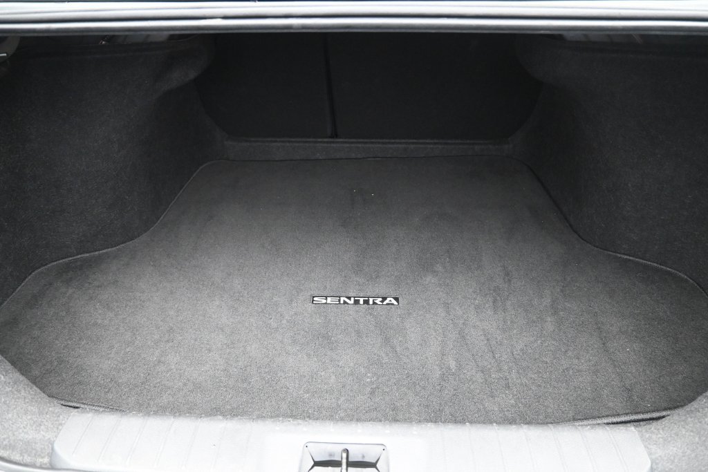 Used 2025 Nissan Sentra SV FWD image 16