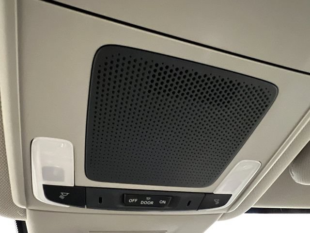 Used 2025 Honda CR-V LX image 20