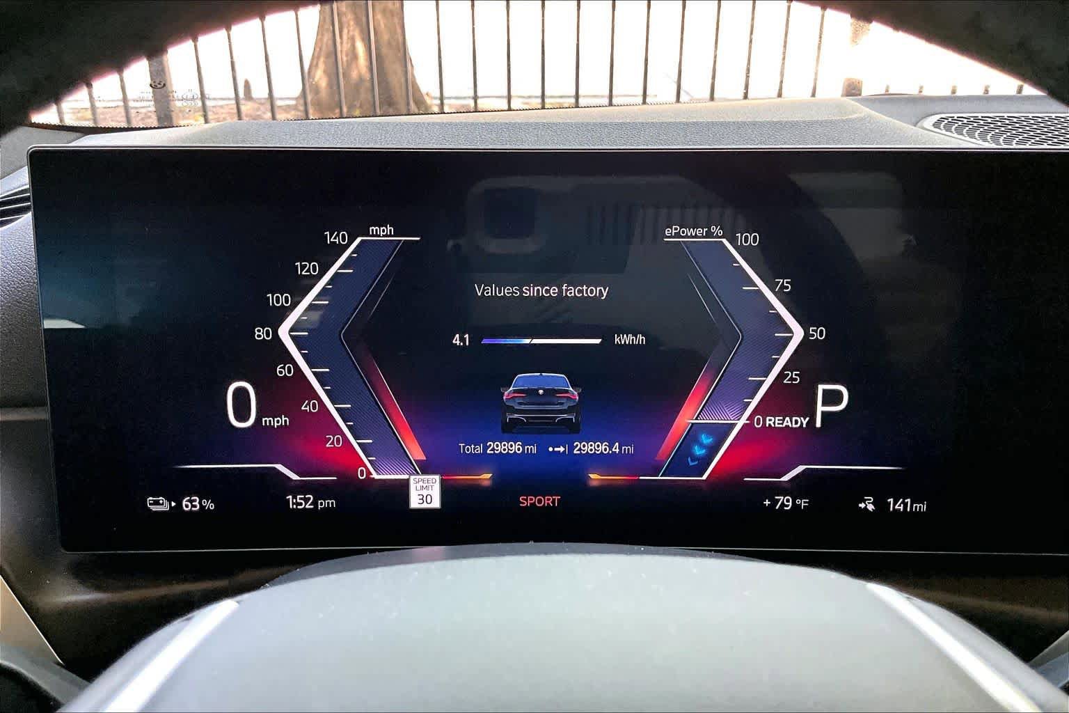 Used 2023 BMW i4 eDrive40 RWD image 11