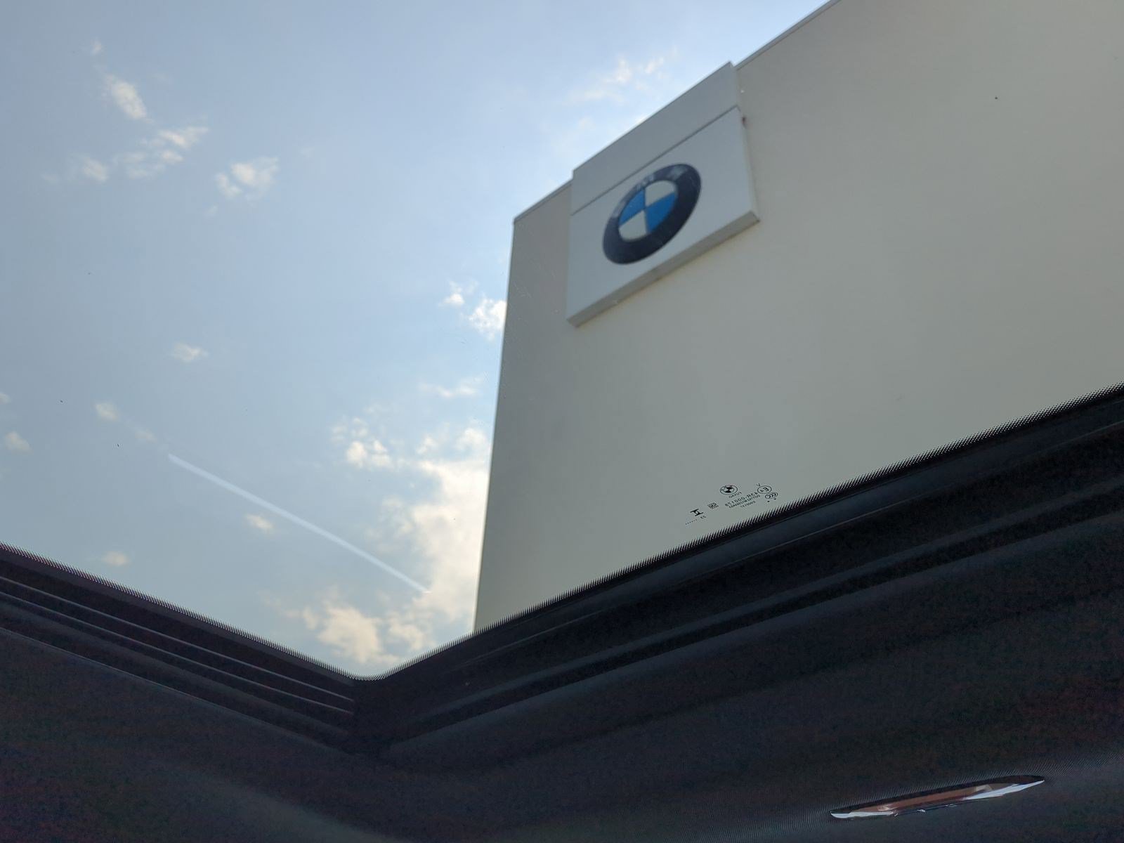 Used 2024 BMW 330i xDrive Sedan AWD/4WD image 28
