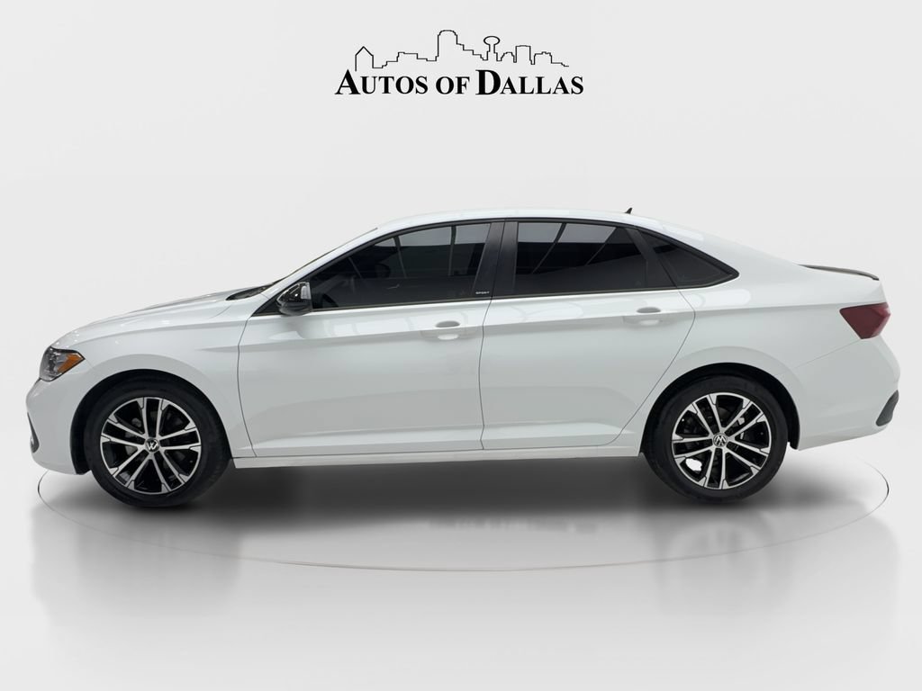 Used 2024 Volkswagen Jetta Sport FWD image 5