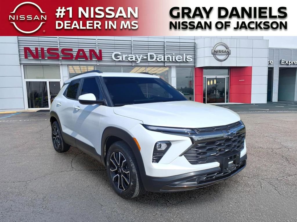 Used 2024 Chevrolet TrailBlazer ACTIV w/ Convenience Package image 1