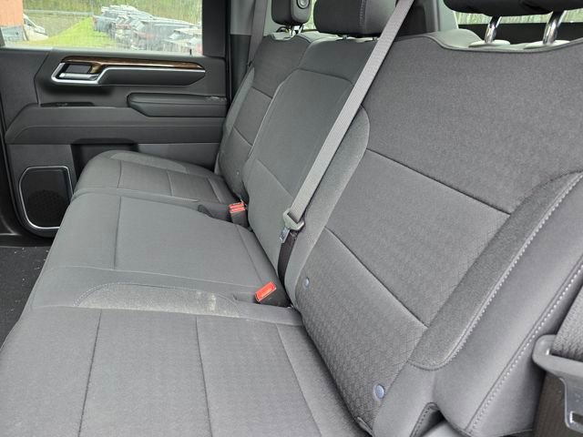 New 2026 GMC Sierra 2500 SLE w/ SLE Value Package; image 6