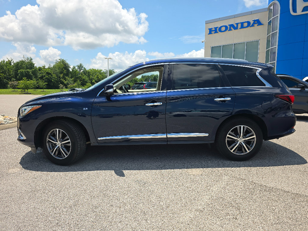 Used 2017 INFINITI QX60 Luxe w/ Premium Plus Package AWD/4WD image 11