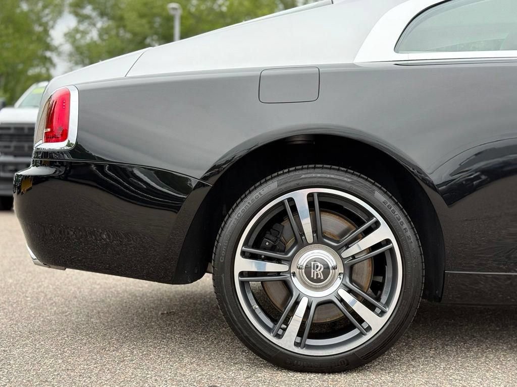Used 2015 Rolls-Royce Wraith RWD image 6