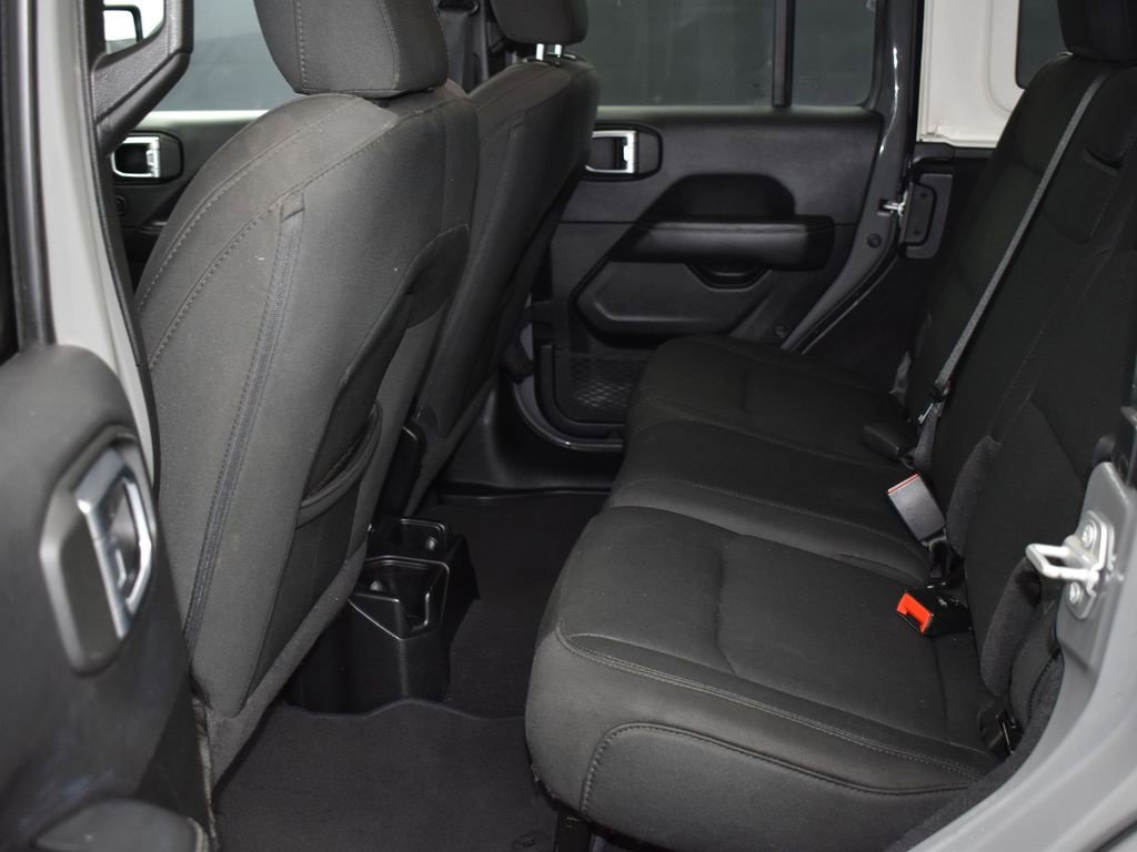 Used 2021 Jeep Wrangler Unlimited Sahara image 8