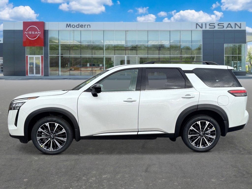 New 2026 Nissan Pathfinder Platinum image 2