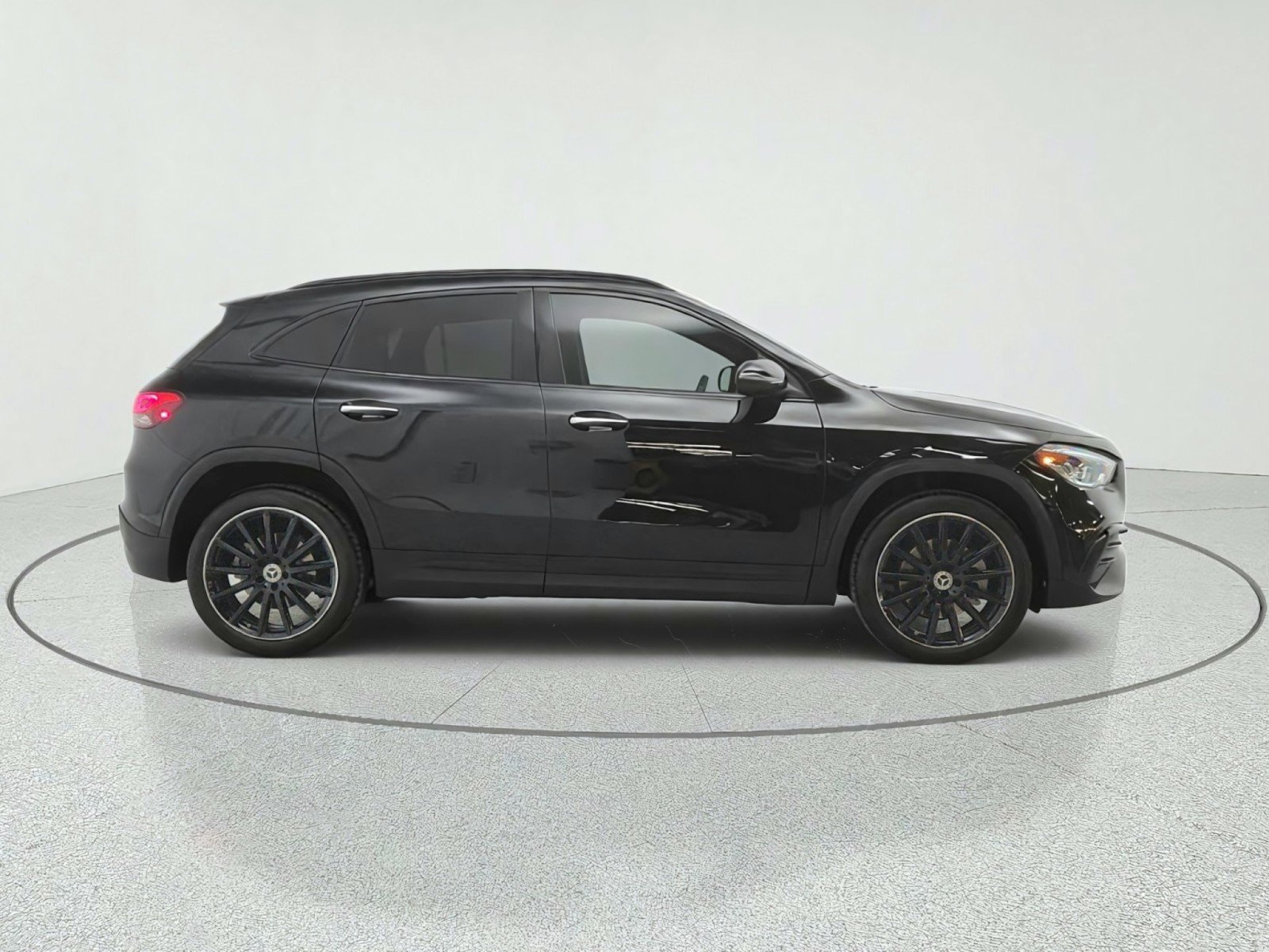 Used 2023 Mercedes-Benz GLA 250 image 4