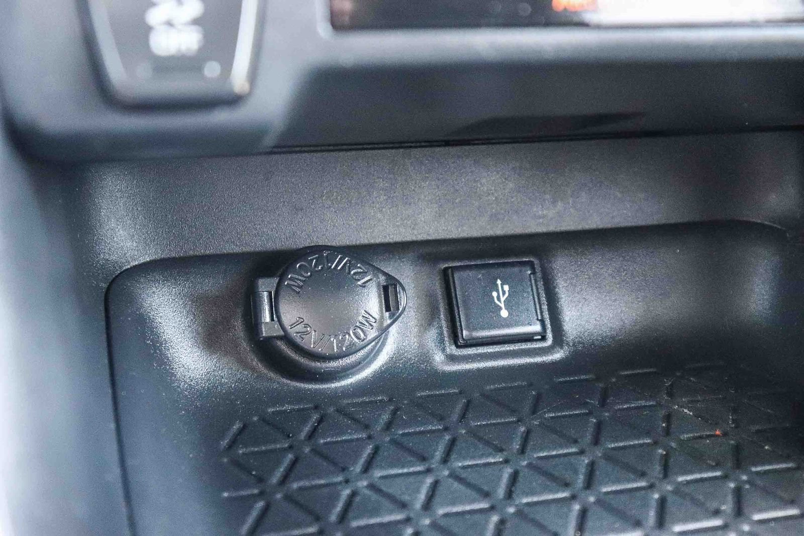 Certified 2020 Toyota RAV4 LE w/ All Weather Liner Package AWD/4WD image 31