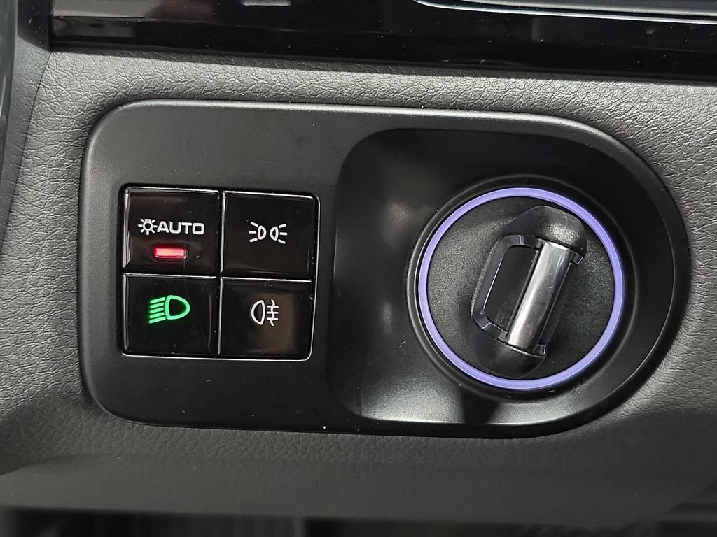 Certified 2020 Porsche Cayenne AWD/4WD image 22