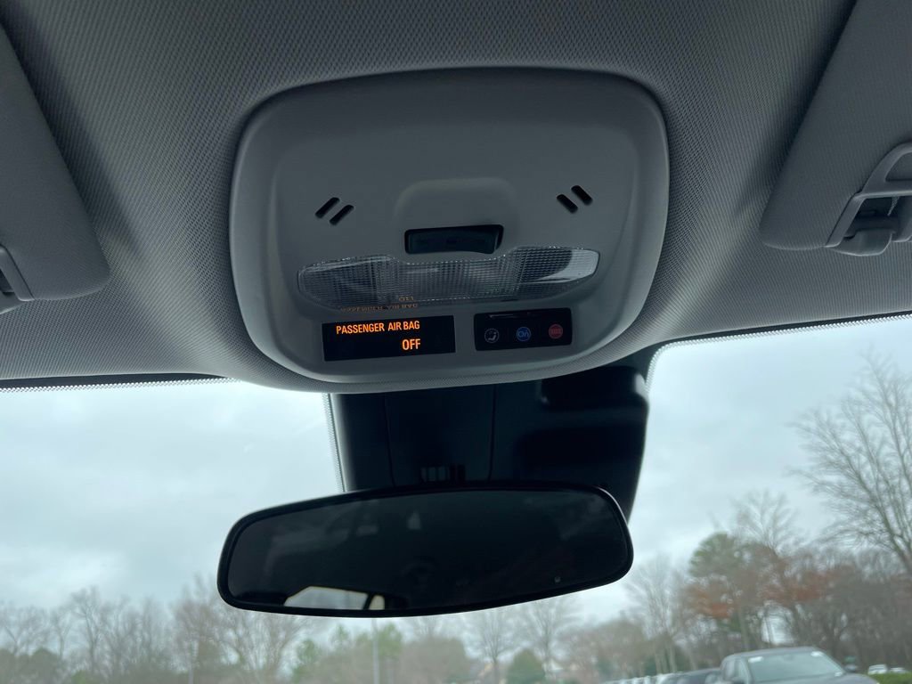 Used 2025 Chevrolet Trax ACTIV w/ Driver Confidence Package image 16