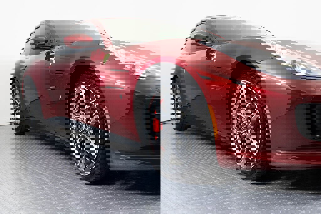 Certified 2019 Ferrari GTC4Lusso T RWD image 17