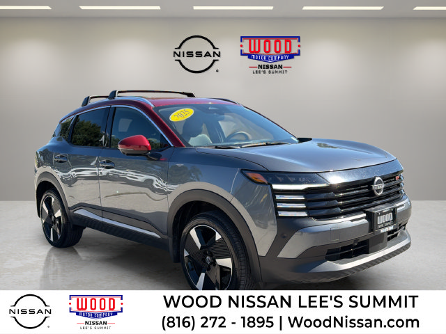 Used 2025 Nissan Kicks SR w/ Illumination Package FWD image 1