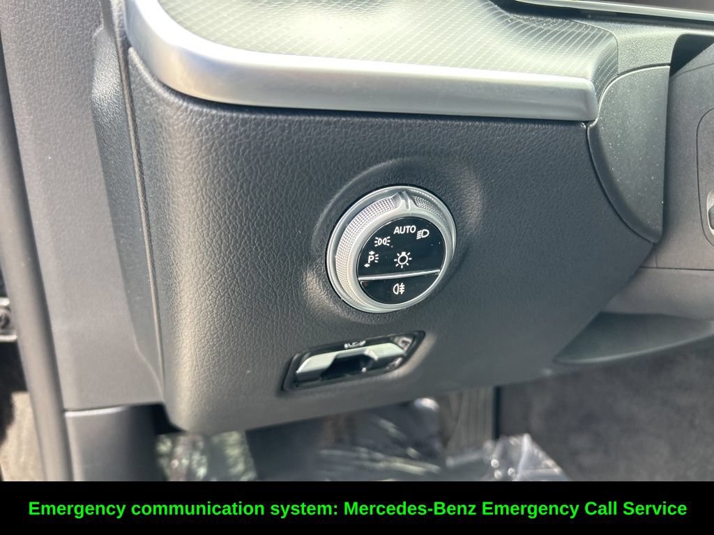 Used 2025 Mercedes-Benz C 300 Sedan image 36