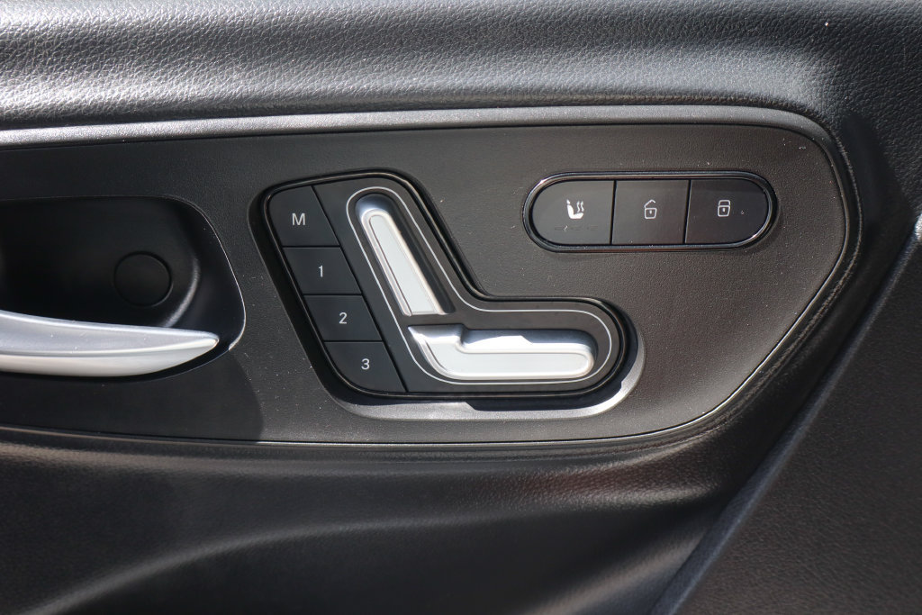 Used 2023 Mercedes-Benz Sprinter 2500 image 20