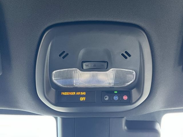 Certified 2025 Chevrolet Trax RS w/ Driver Confidence Package FWD image 33