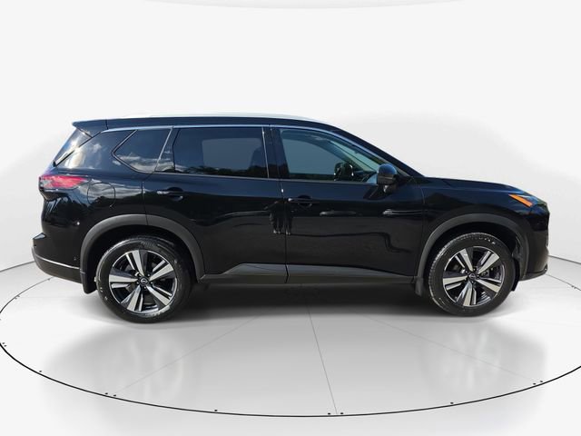 Used 2025 Nissan Rogue SL FWD image 12