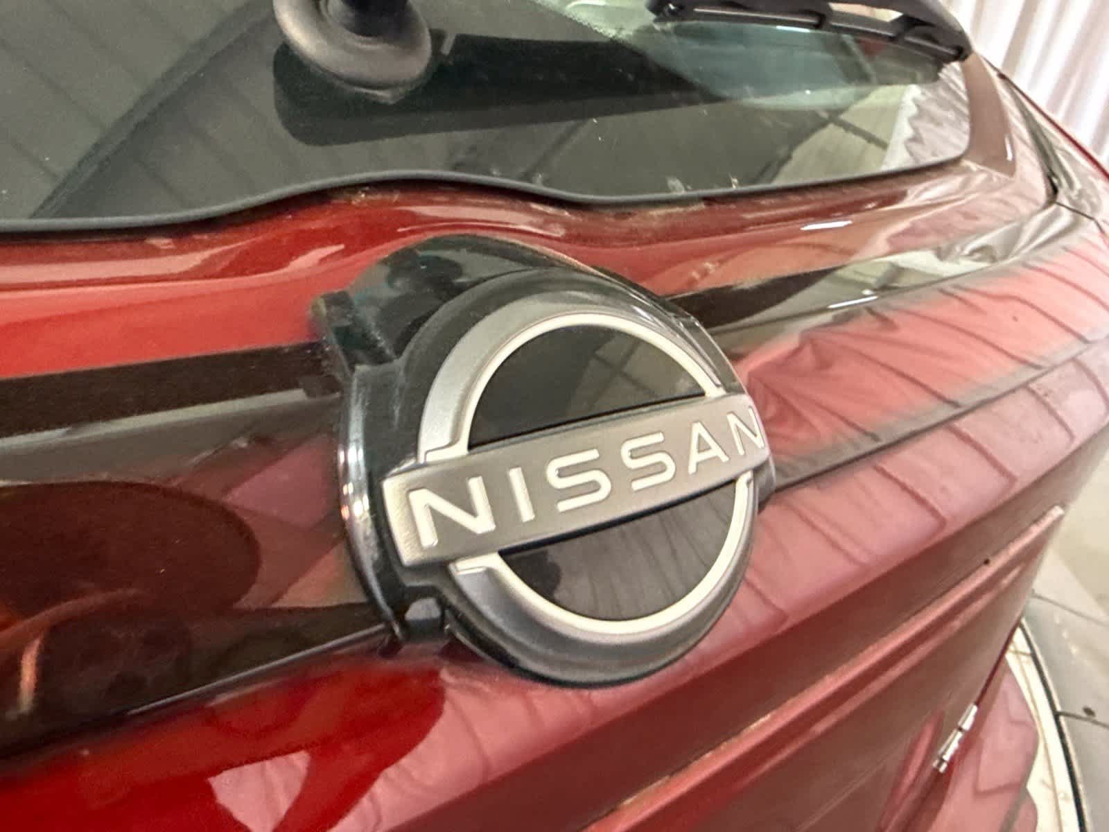 Used 2022 Nissan Kicks SR FWD image 12