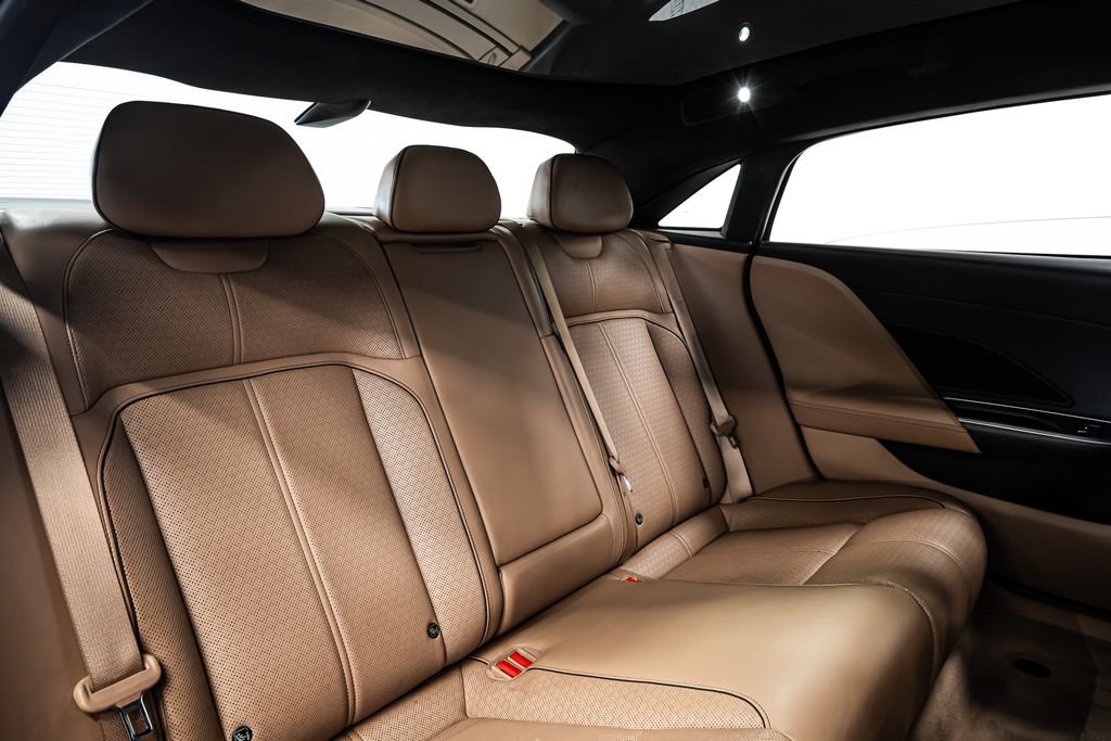 Used 2022 Lucid Air Grand Touring image 31