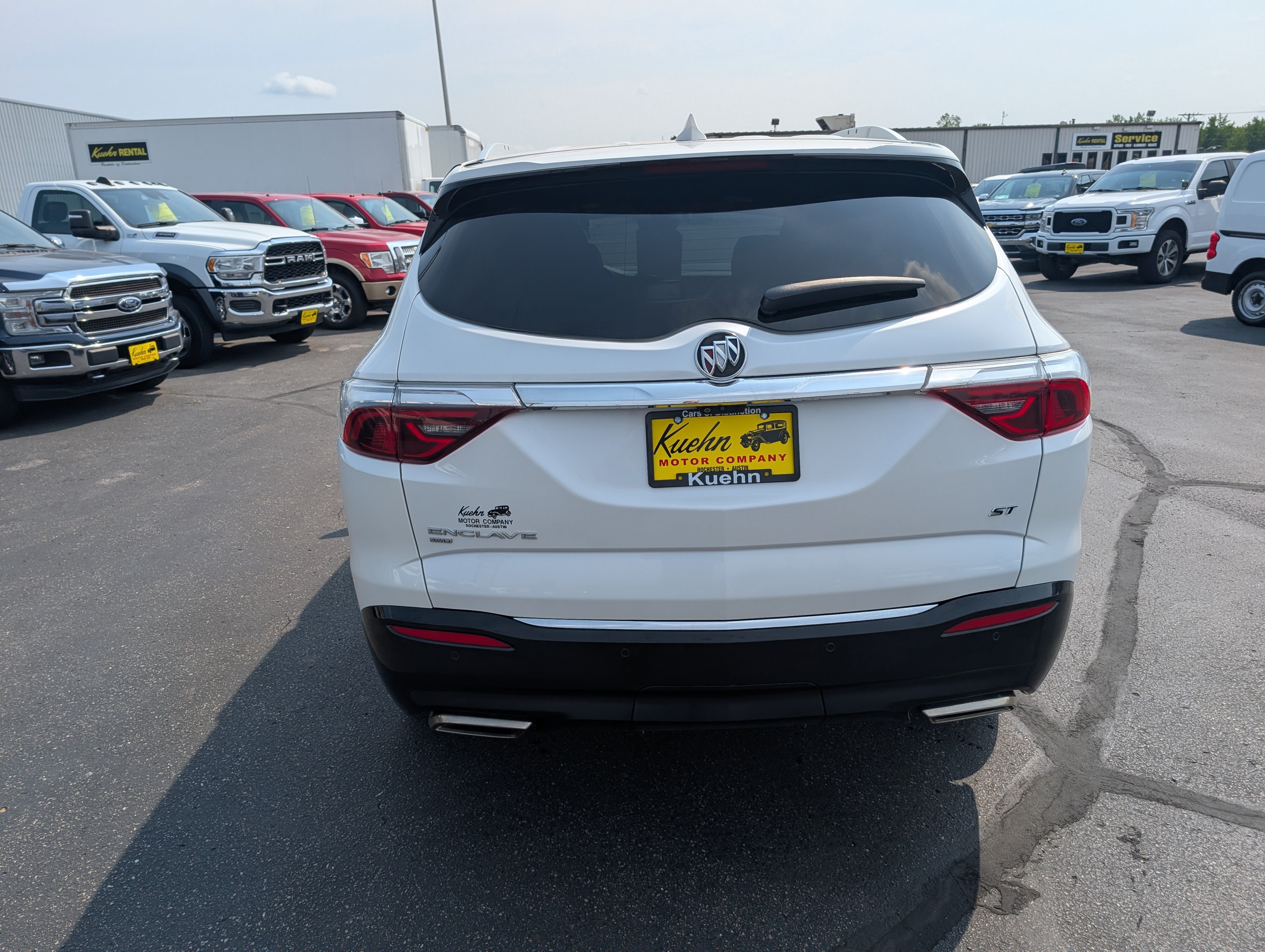Used 2022 Buick Enclave Essence w/ Experience Buick Package AWD/4WD image 7