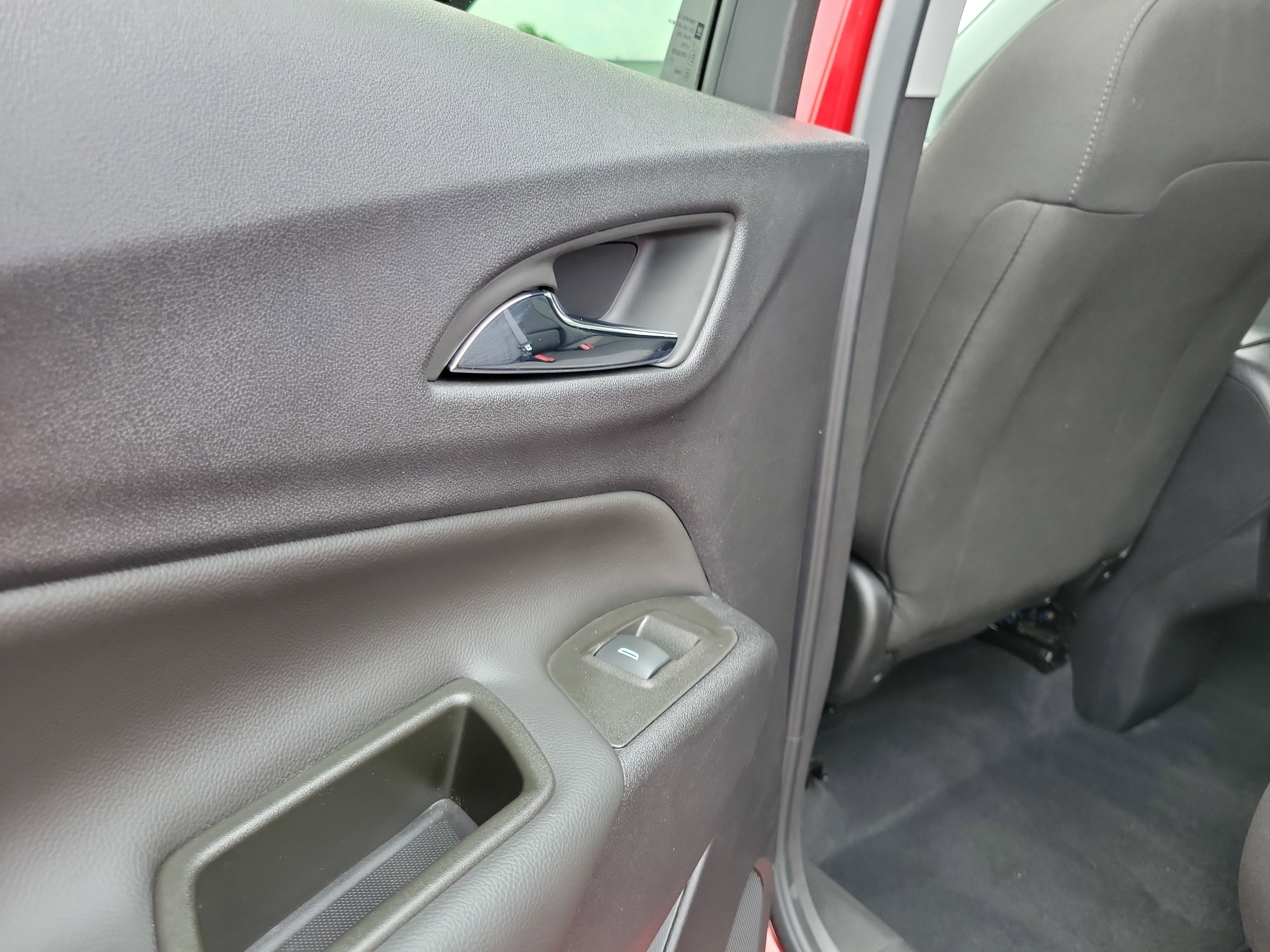 Used 2023 Chevrolet Equinox LT image 13