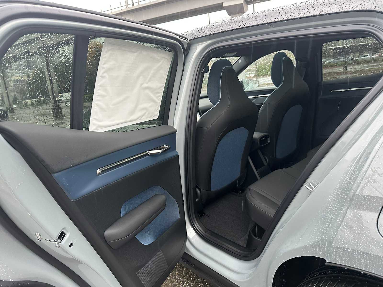 New 2026 Volvo EX30 Plus w/ Protection Package Premier AWD/4WD image 16
