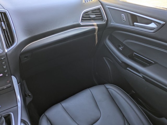 Certified 2018 Ford Edge Titanium w/ Ford Safe & Smart Package FWD image 17