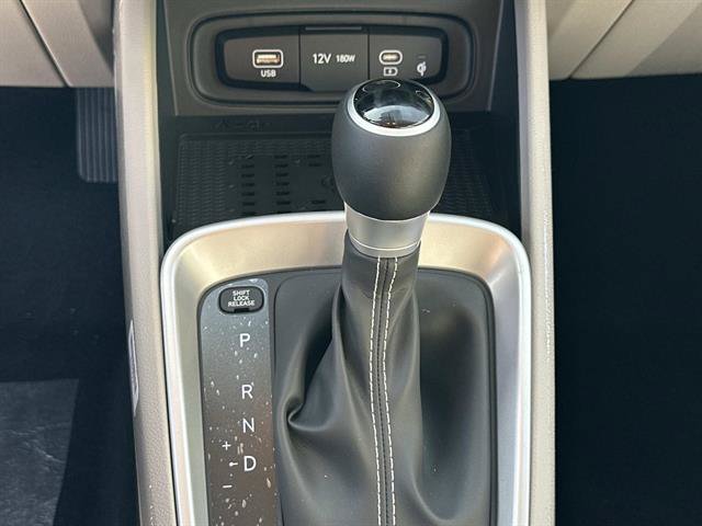New 2026 Hyundai Venue SEL FWD image 17