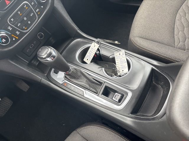 Used 2020 Chevrolet Equinox LT image 37