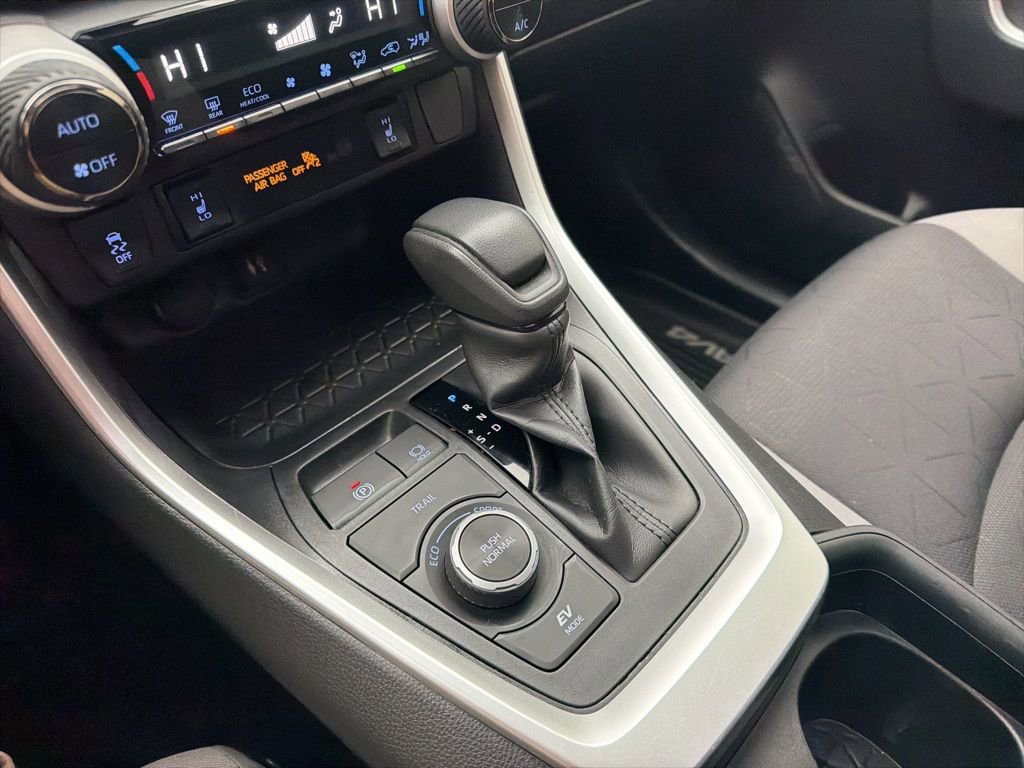 Used 2019 Toyota RAV4 XLE image 35
