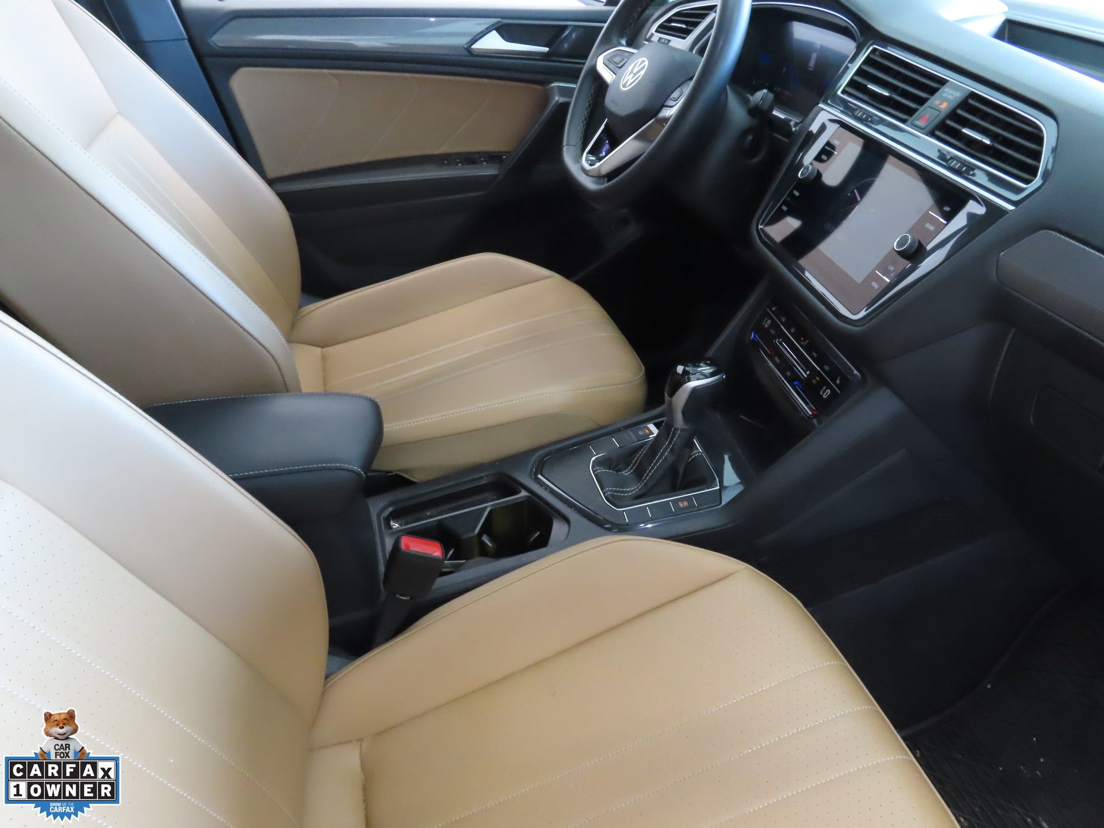 Used 2024 Volkswagen Tiguan SE FWD image 25