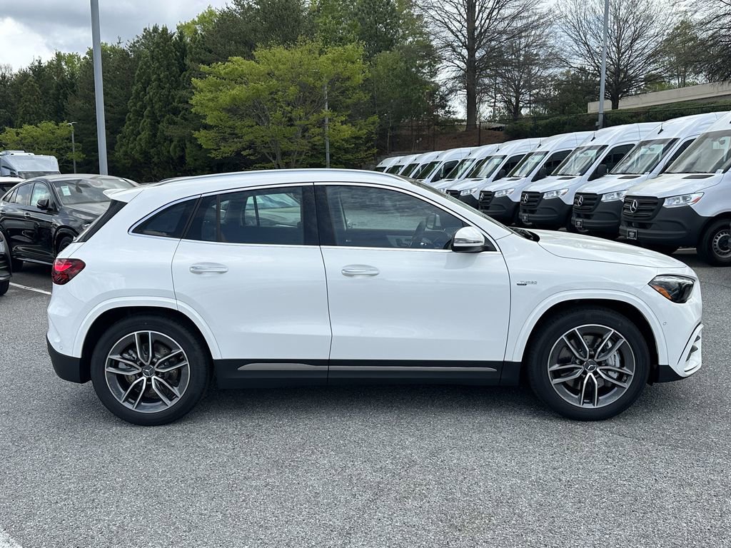 New 2026 Mercedes-Benz GLA 35 AMG 4MATIC image 9