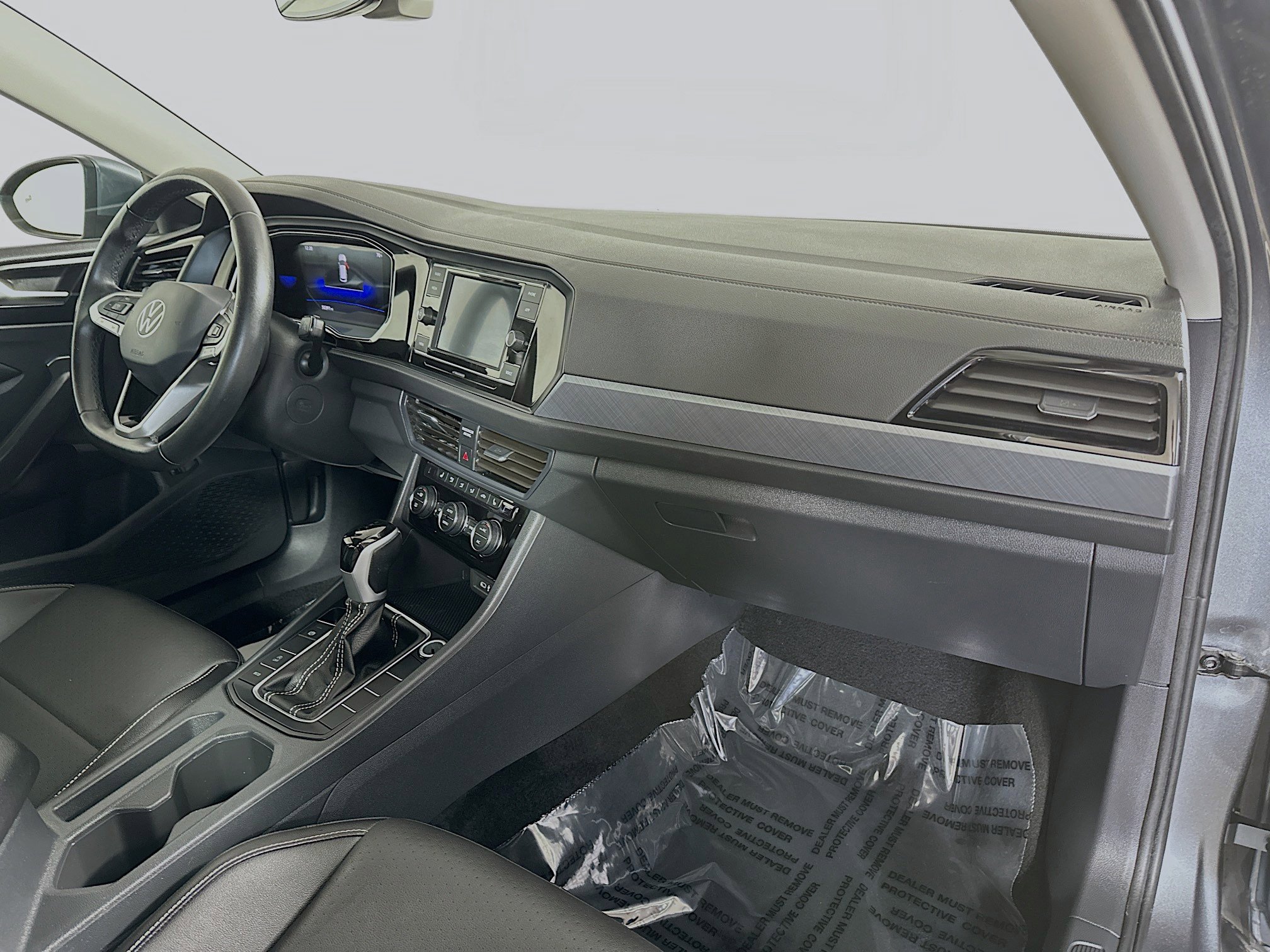 Used 2024 Volkswagen Jetta SE image 26