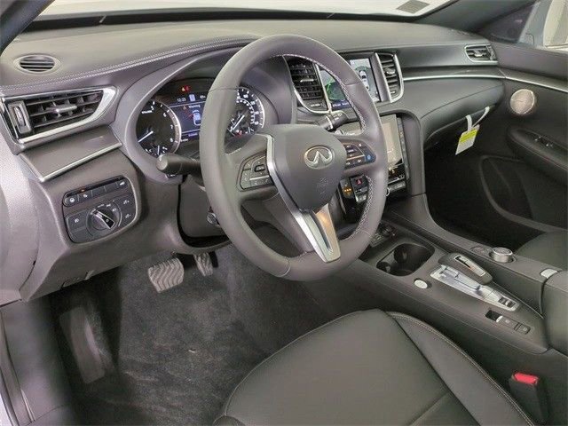 Certified 2025 INFINITI QX55 Essential image 16