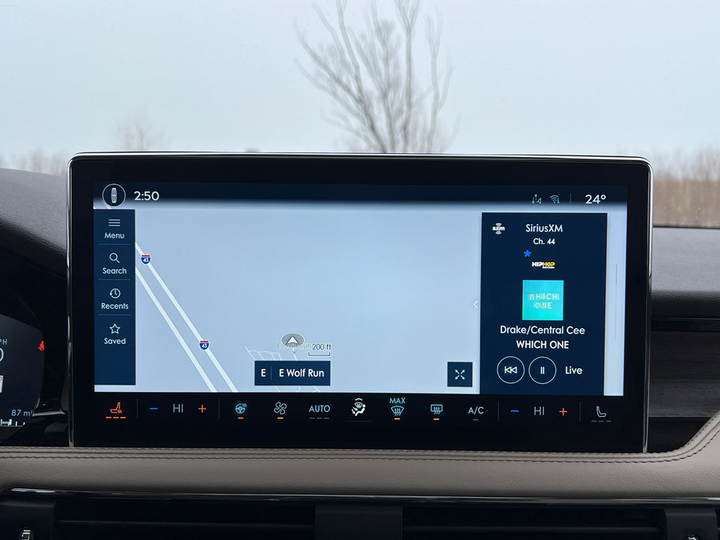 Used 2023 Lincoln Corsair Reserve w/ Equipment Group 202A image 25